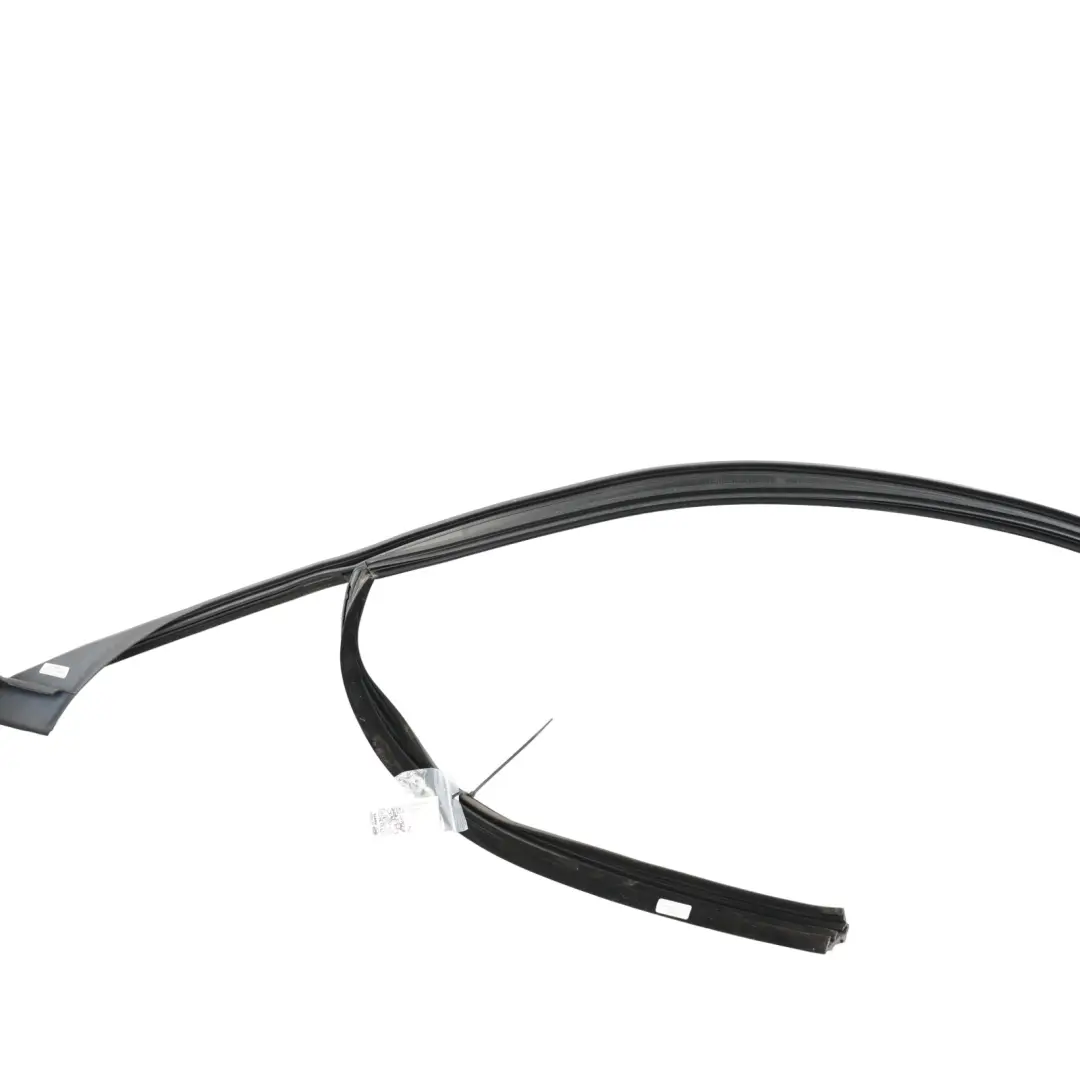 Türfenster Führungsschiene Dichtung Gummi Vorne Rechts für Mercedes W204 mit Teilenummer A2047251225 Mercedes W204 Türfenster Führungsschiene Dichtung Gummi Vorne Rechts - SKU A2047251225 - Teilenummer A2047251225