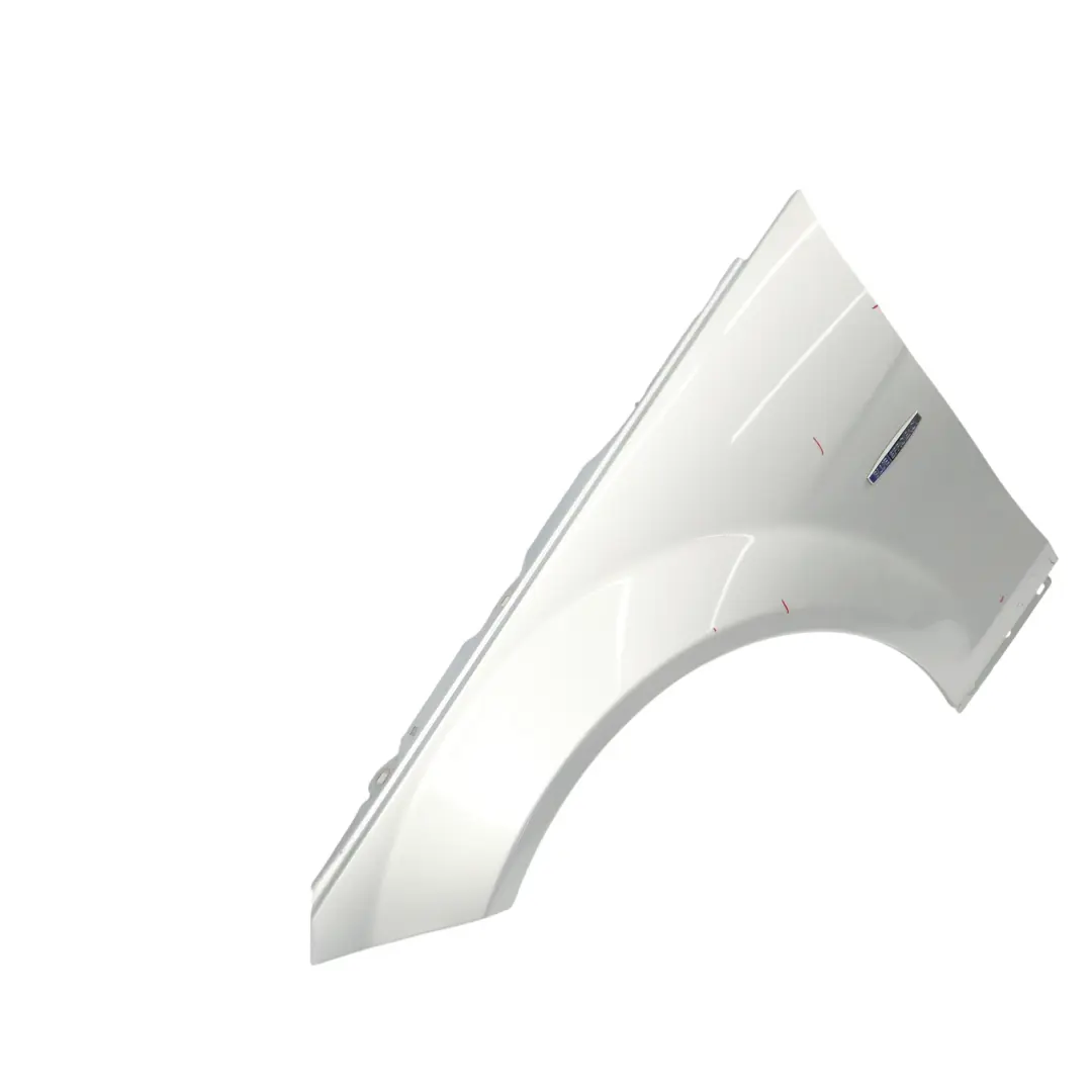 Guardabarros lateral izquierdo delantero Iridium Plata 775 para Mercedes W204 con número de pieza A2048801318 Mercedes W204 Guardabarros lateral izquierdo delantero Iridium Plata 775 - SKU A2048801318-IRS2 - Número de pieza A2048801318