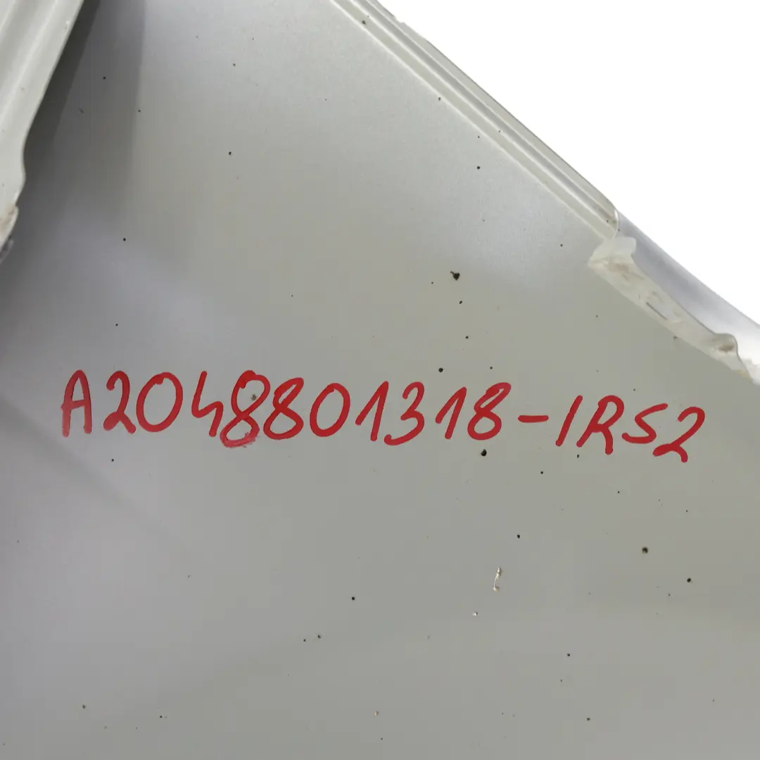 Panneau latéral l'aile avant gauche Iridium Argent 775 pour Mercedes W204 à propos du numéro de pièce A2048801318 Mercedes W204 Panneau latéral l'aile avant gauche Iridium Argent 775 - SKU A2048801318-IRS2 - Numéro de pièce A2048801318
