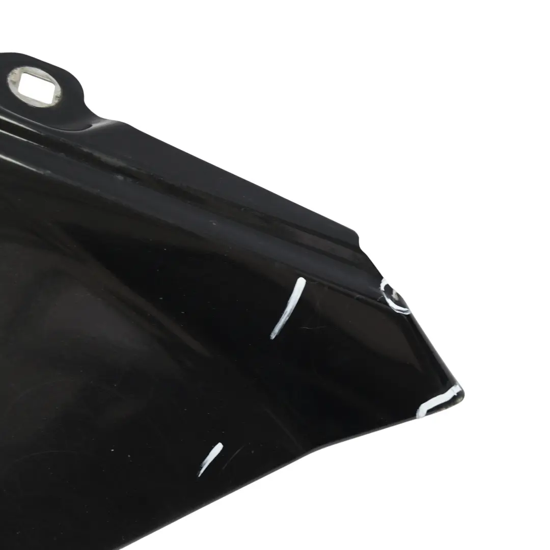 Pannello Laterale Anteriore Destro Parafango Obsidian Black - 197 per Mercedes W204 con numero di parte A2048801418 Mercedes W204 Pannello Laterale Anteriore Destro Parafango Obsidian Black - 197 - SKU A2048801418-OB1 - Numero di parte A2048801418