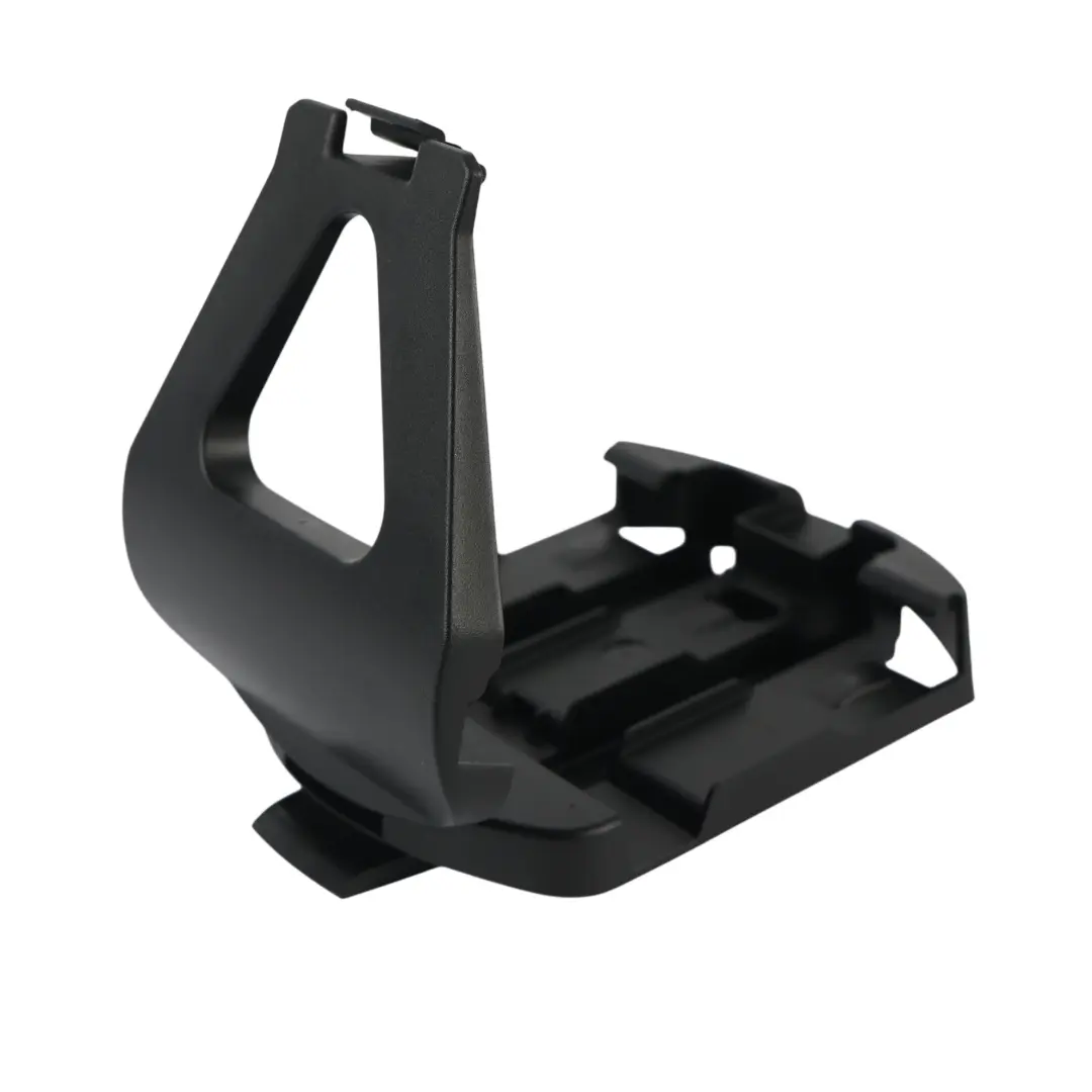 Dreiecks Halterung Mercedes W204 W212 Warn Blink Halter für mit Teilenummer A2048900114 Dreiecks Halterung Mercedes W204 W212 Warn Blink Halter - SKU A2048900114 - Teilenummer A2048900114