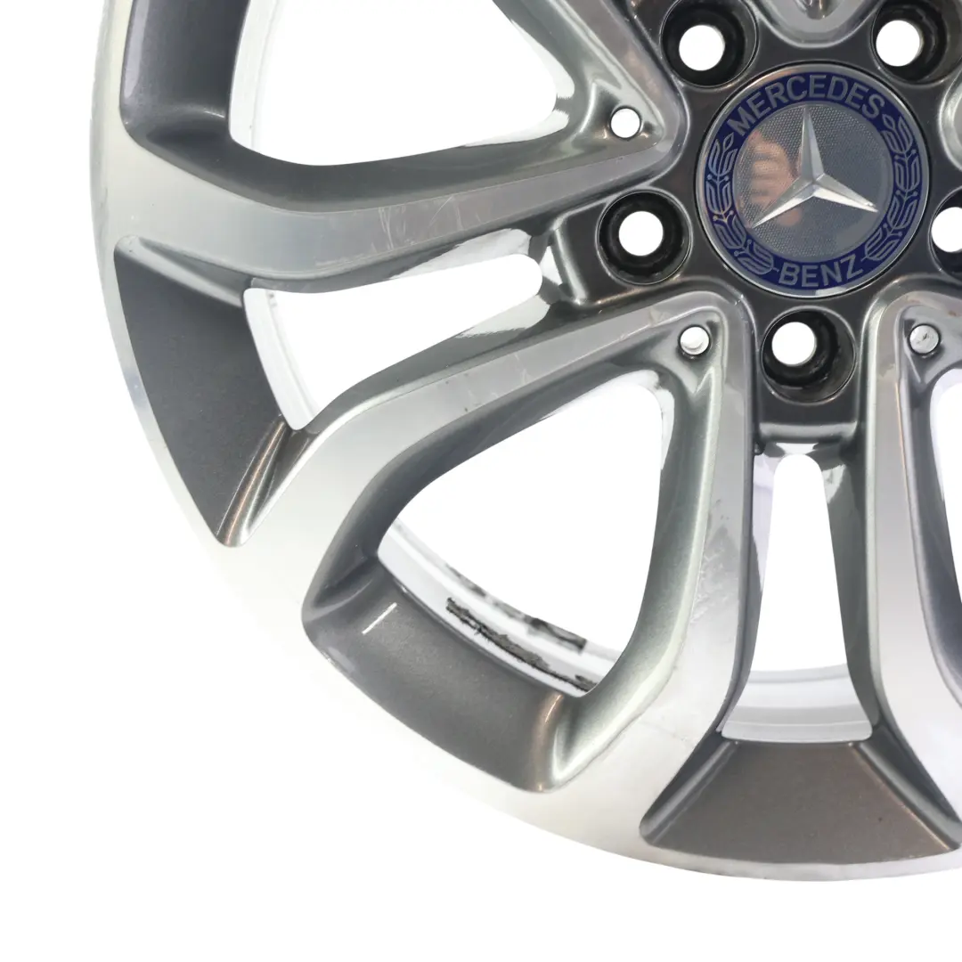 Leicht Metall Felge 5-Doppel Speiche 17" 7J ET:48,5 für Mercedes W205 mit Teilenummer A2054010200 Mercedes W205 Leicht Metall Felge 5-Doppel Speiche 17" 7J ET:48,5 - SKU A2054010200-2 - Teilenummer A2054010200