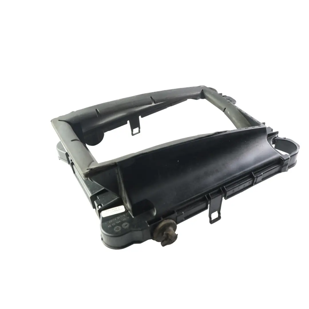 Mercedes W205 AMG Uchwyt Wspornik Chłodnicy Błotnika - SKU A2055000100 - Numer Części A2055000100