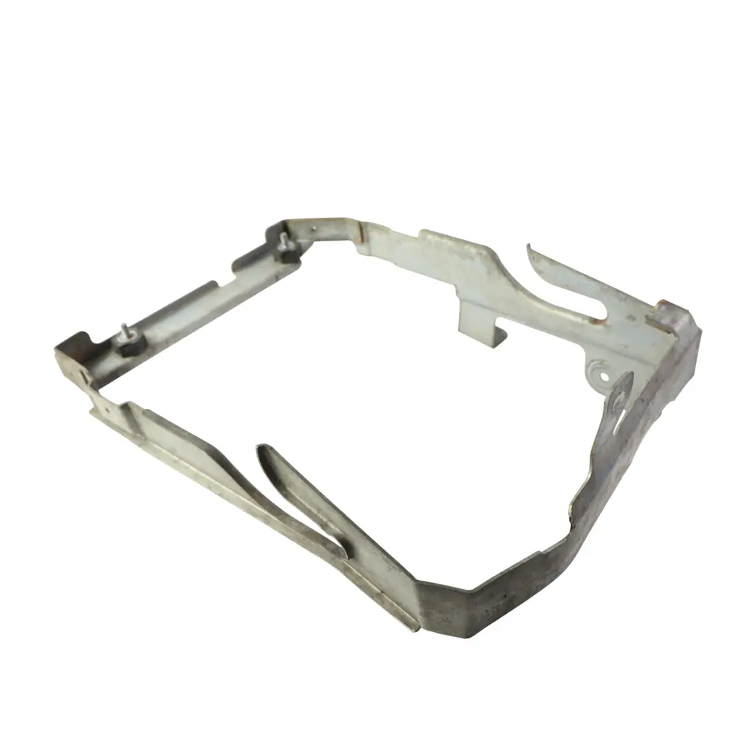 C63 AMG Wheel Arch Duct Holder Guide Front Right O/S to Mercedes W205 with Part number A2055003900 Mercedes W205 C63 AMG Wheel Arch Duct Holder Guide Front Right O/S - SKU A2055003900 - Part number A2055003900