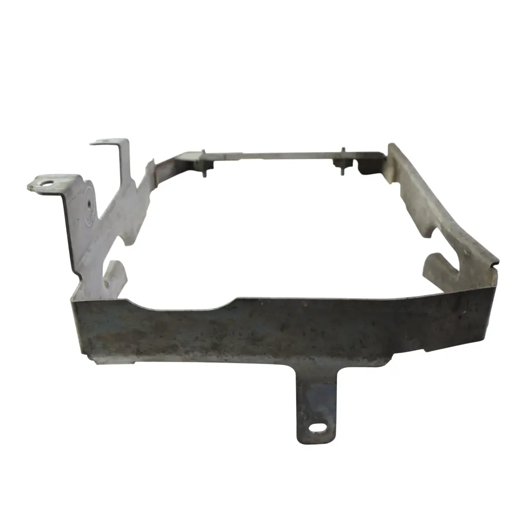 C63 AMG Wheel Arch Duct Holder Guide Front Right O/S to Mercedes W205 with Part number A2055003900 Mercedes W205 C63 AMG Wheel Arch Duct Holder Guide Front Right O/S - SKU A2055003900 - Part number A2055003900