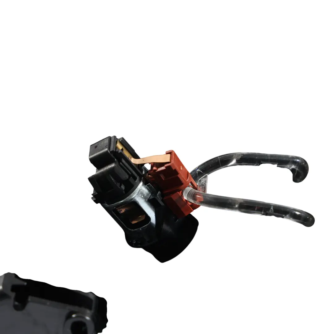 Mittelkonsole vorne Getränkehalter Ablage Schwarz 12V für Mercedes W205 mit Teilenummer A2056801005 Mercedes W205 Mittelkonsole vorne Getränkehalter Ablage Schwarz 12V - SKU A2056801005-3 - Teilenummer A2056801005
