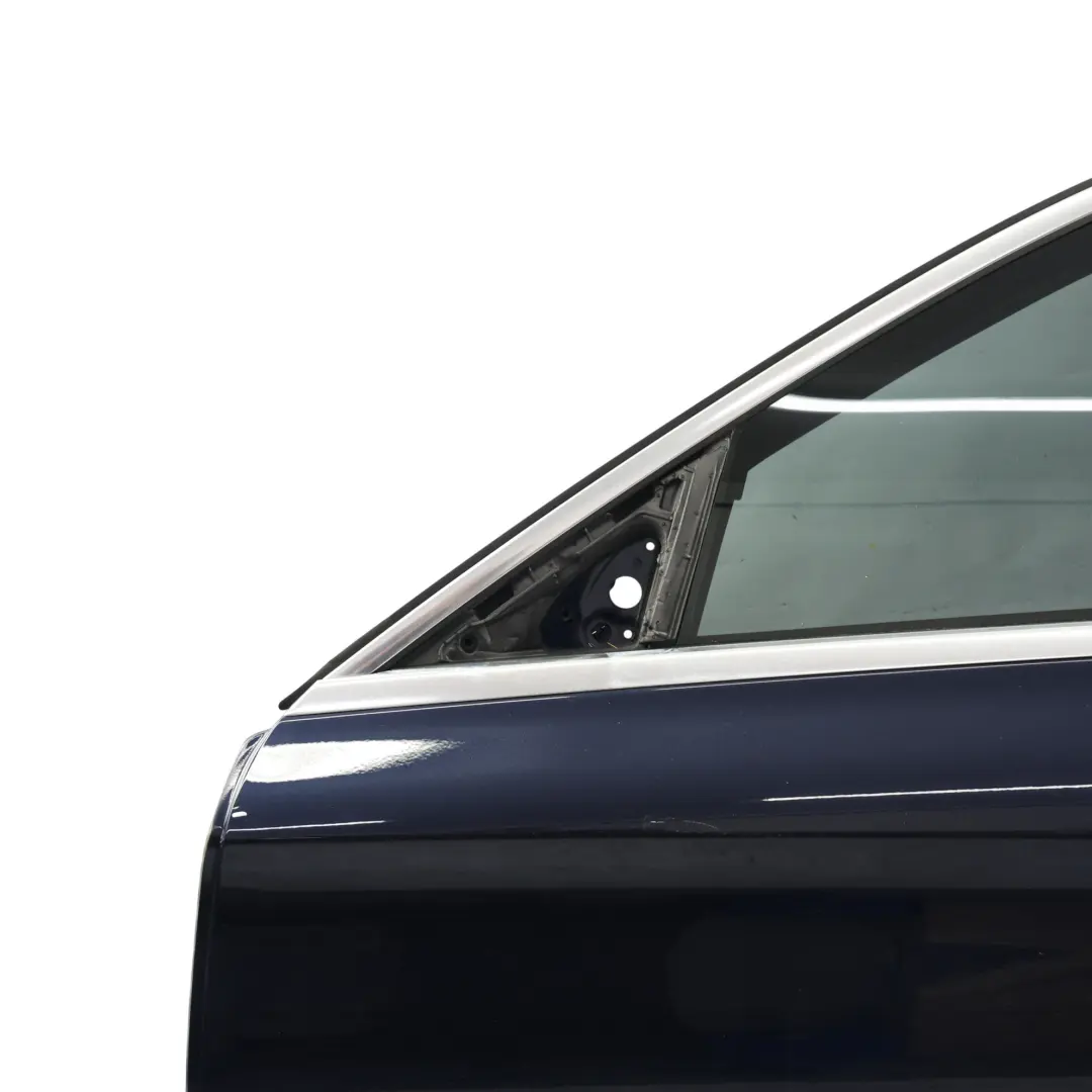 Puerta Delantera Izquierda Azul Cavansite Metallic 890 para Mercedes W205 con número de pieza A2057200105 Mercedes W205 Puerta Delantera Izquierda Azul Cavansite Metallic 890 - SKU A2057200105-CVB - Número de pieza A2057200105