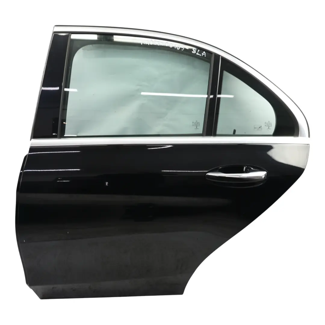 Mercedes W205 Berline Porte Arrière Gauche Panneau Couverture Noir - SKU A2057300105-BLA - Numéro de pièce A2057300105