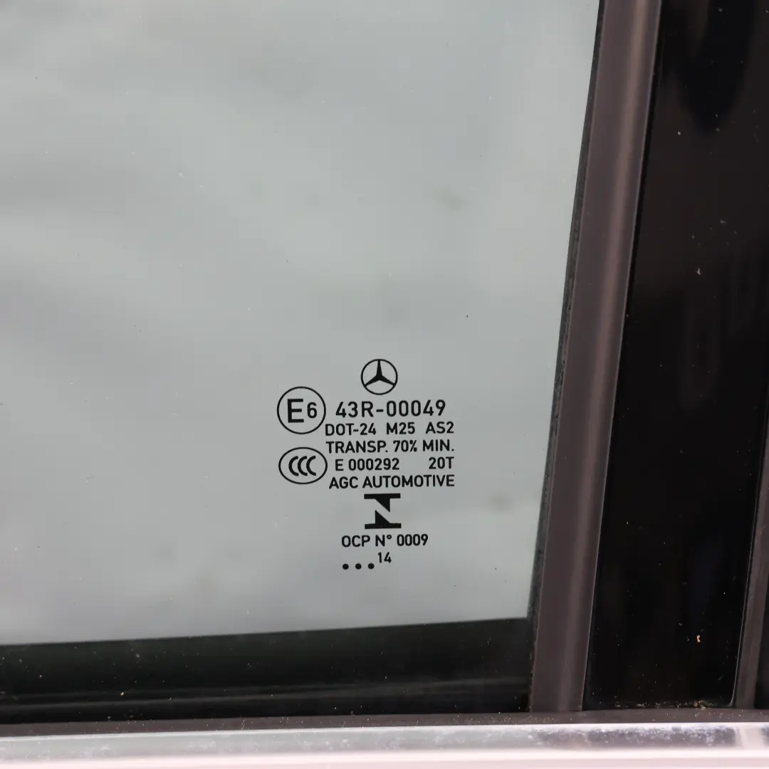 Mercedes W205 Sedan Drzwi Tylne Lewe Lewy Tył Czarne - 040 - SKU A2057300105-BLA - Numer Części A2057300105