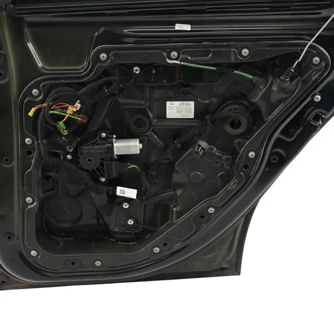 Mercedes W205 Puerta Trasera Derecha Negro - 040 - SKU A2057300205-BLA - Número de pieza A2057300205