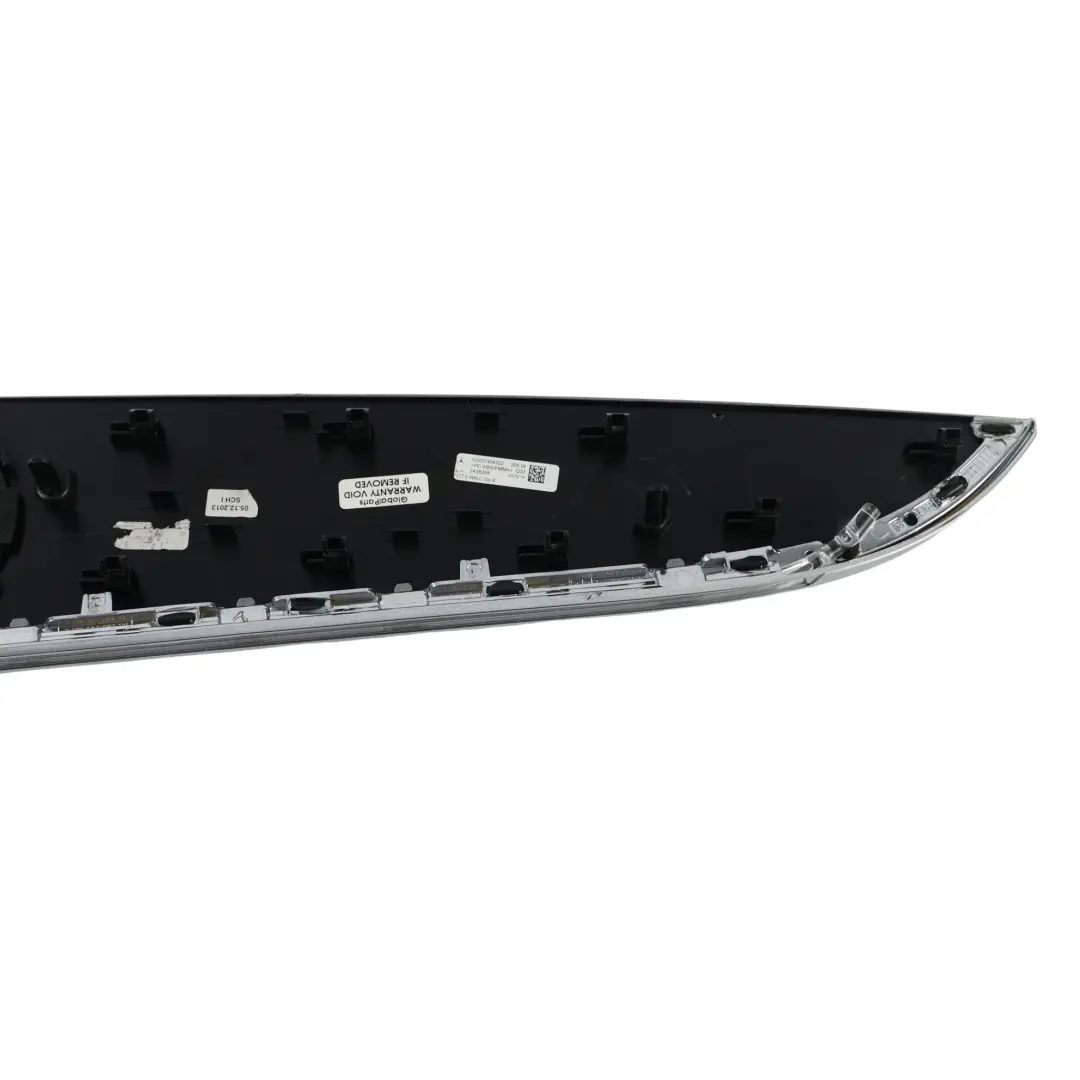 Mercedes W205 Panel Moldura Puerta Burmester Nogal Trasero Izquierdo - SKU A2057304322 - Número de pieza A2057304322