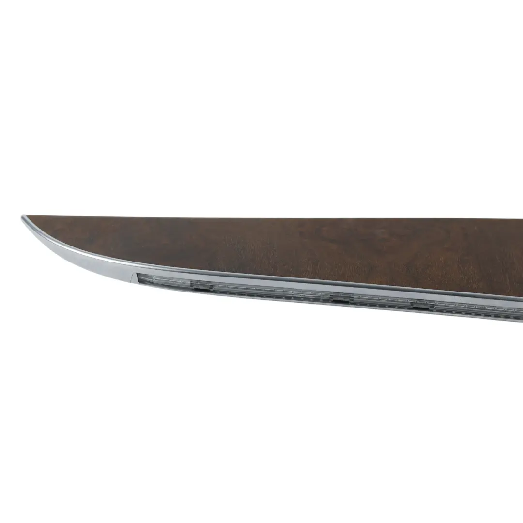 Mercedes W205 Panel Moldura Puerta Burmester Nogal Trasero Izquierdo - SKU A2057304322 - Número de pieza A2057304322