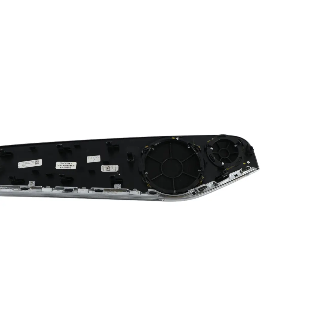 Panel Moldura Puerta Burmester Nogal Trasero Derecho para Mercedes W205 con número de pieza A2057304422 Mercedes W205 Panel Moldura Puerta Burmester Nogal Trasero Derecho - SKU A2057304422 - Número de pieza A2057304422