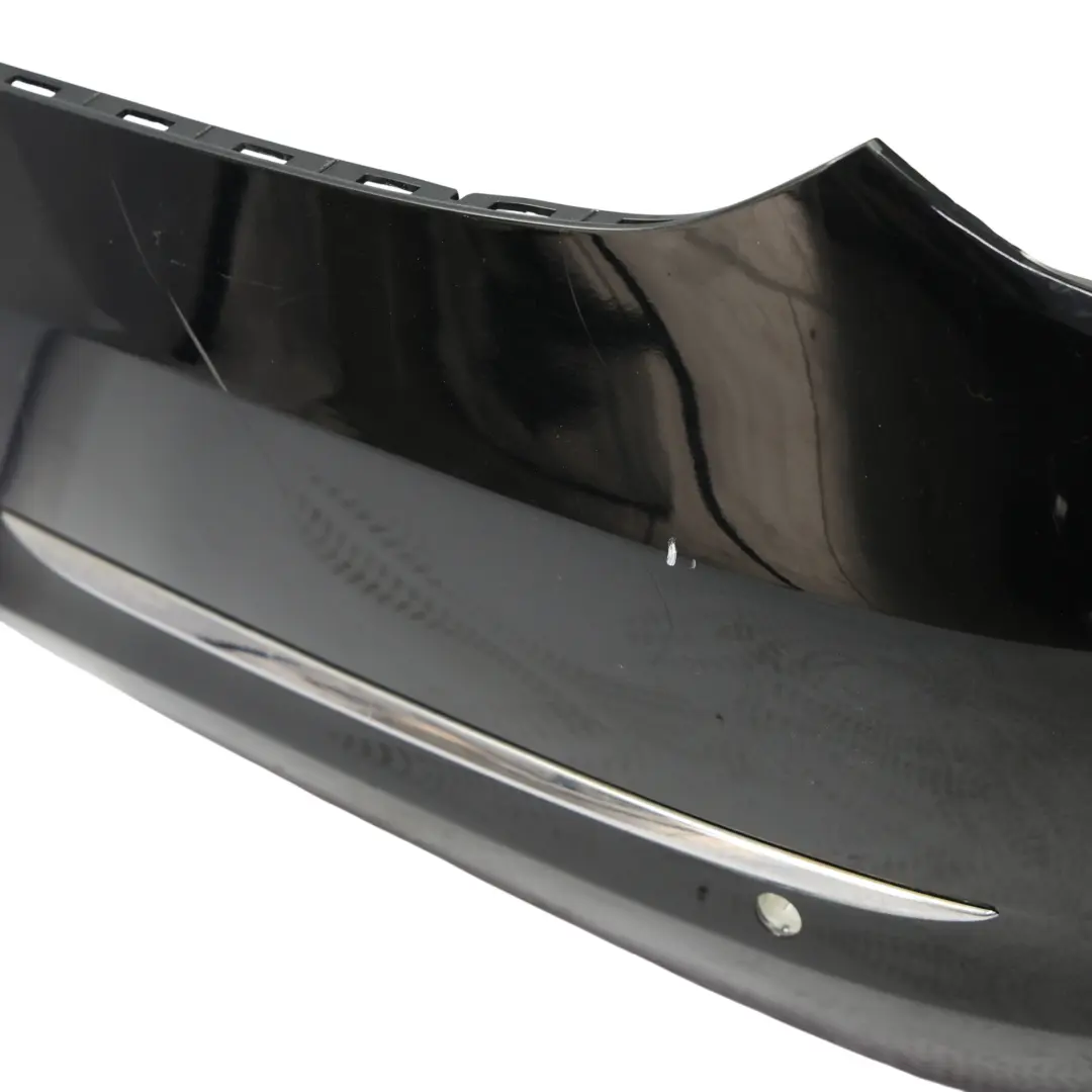 Zderzak Tylny PDC Parktronic Czarny - 040 do Mercedes W205 o numerze A2058806400 Mercedes W205 Zderzak Tylny PDC Parktronic Czarny - 040 - SKU A2058806400-BLA - Numer Części A2058806400