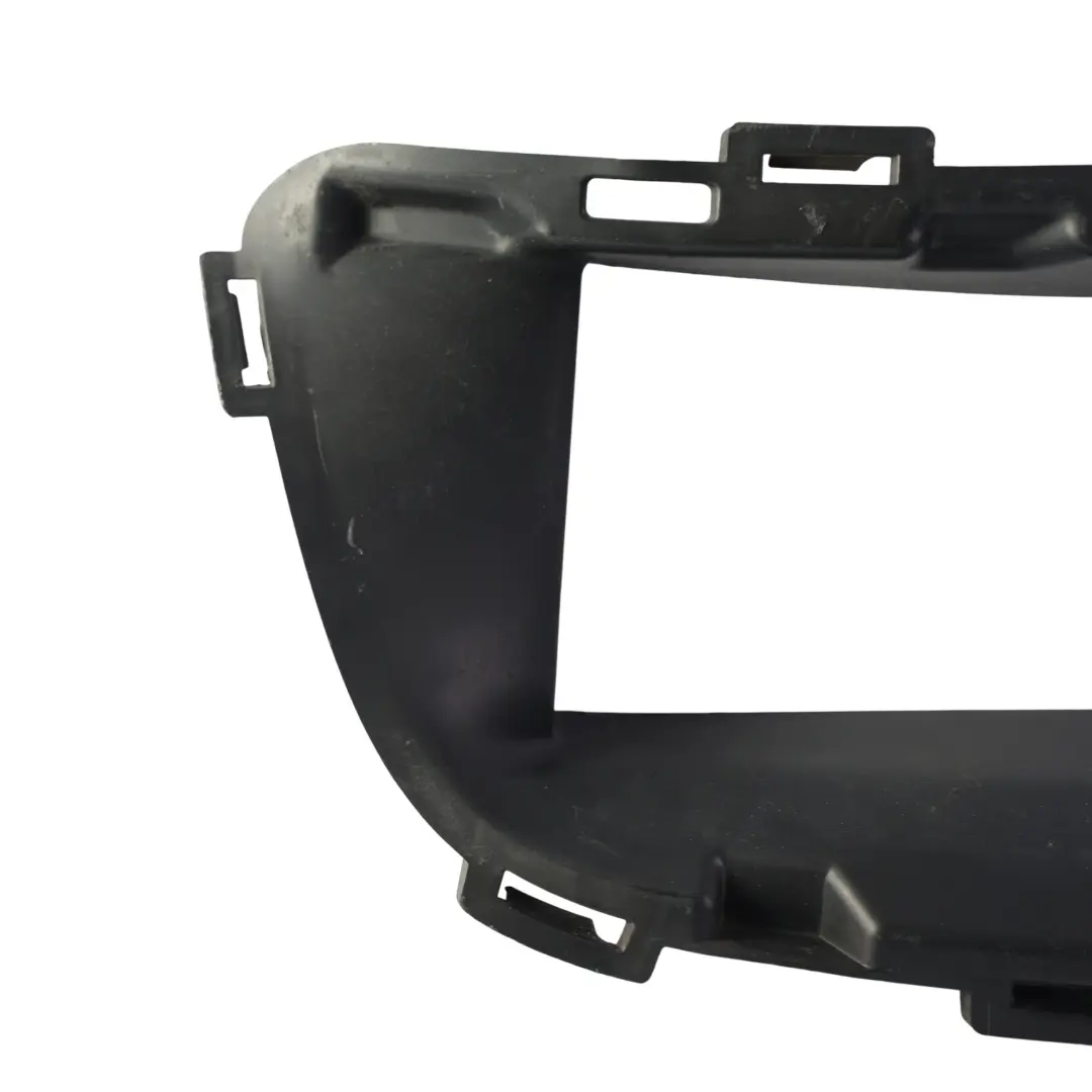Grille Cadre Conduit Admission Air Avant Gauche pour Mercedes C205 à propos du numéro de pièce A2058850063 Mercedes C205 Grille Cadre Conduit Admission Air Avant Gauche - SKU A2058850063 - Numéro de pièce A2058850063