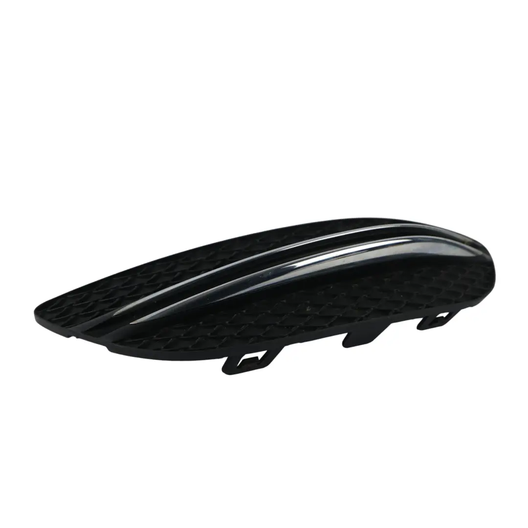 Grille Calandre Avant Garniture Panneau Gauche pour Mercedes W205 à propos du numéro de pièce A2058851123 Mercedes W205 Grille Calandre Avant Garniture Panneau Gauche - SKU A2058851123 - Numéro de pièce A2058851123