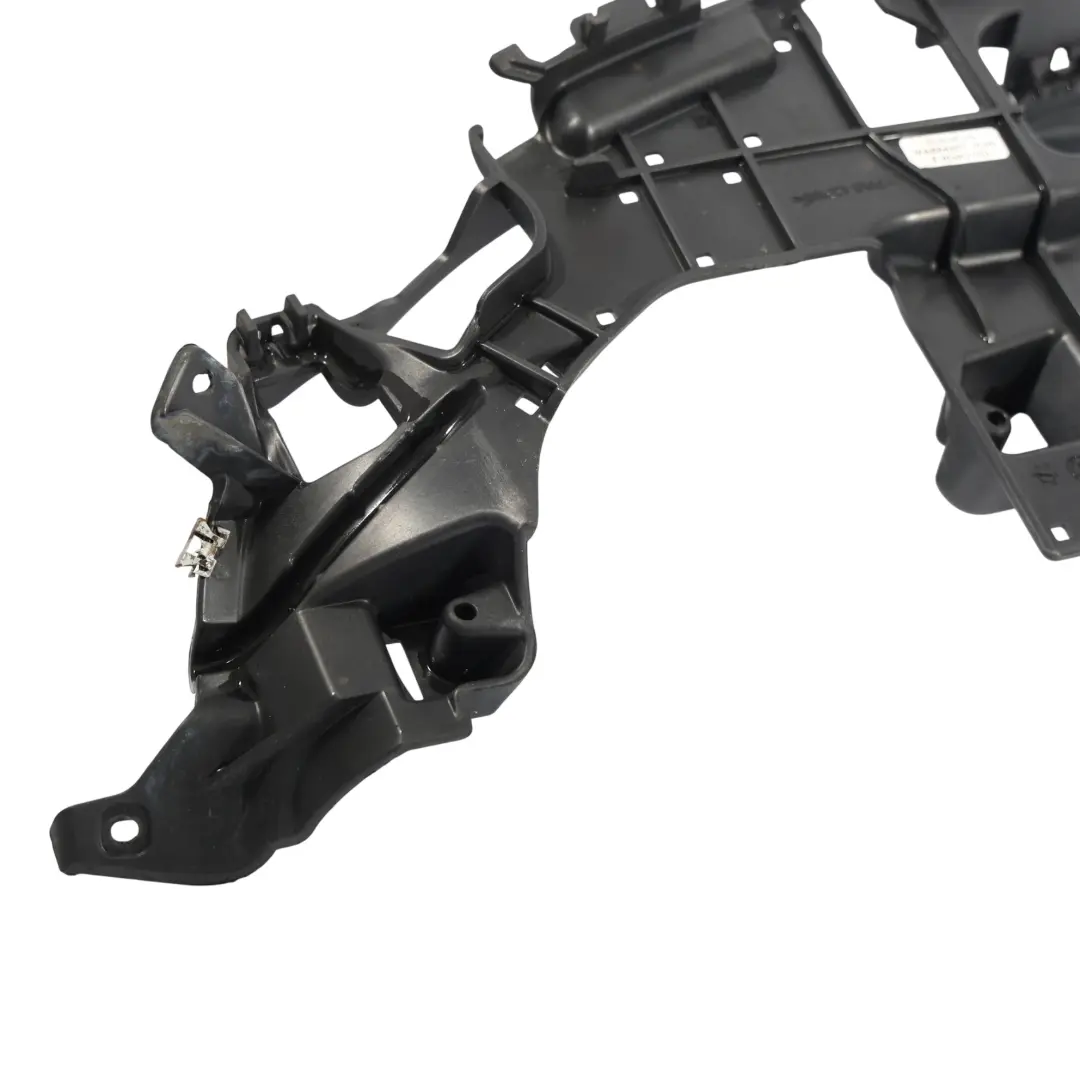 Mercedes W205 Osłona Końcówki Wydechu Tylna Prawa - SKU A2058855214 - Numer Części A2058855214