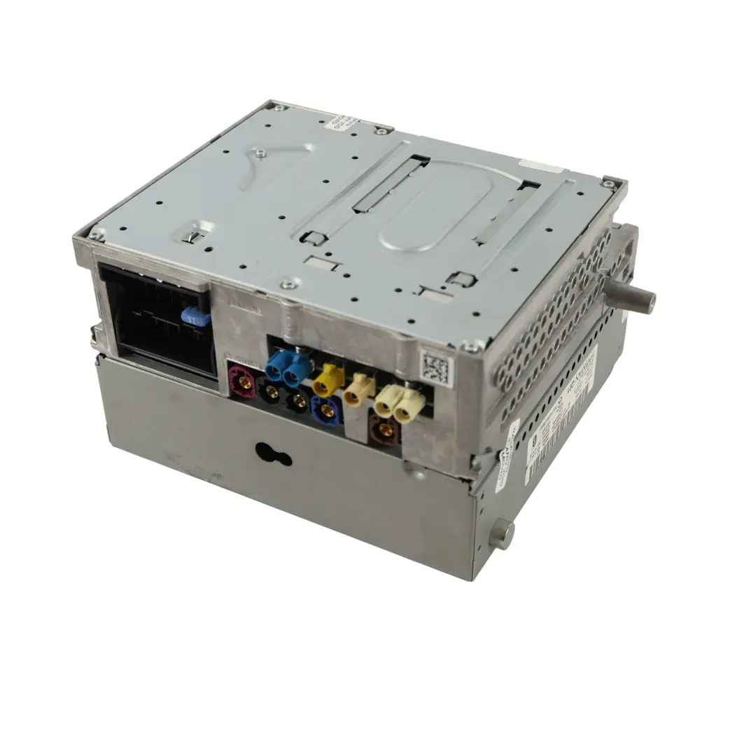 Radio Multimedia Unidad Central Reproductor CD para Mercedes W205 W447 con número de pieza A2059008015 Mercedes W205 W447 Radio Multimedia Unidad Central Reproductor CD - SKU A2059008015 - Número de pieza A2059008015