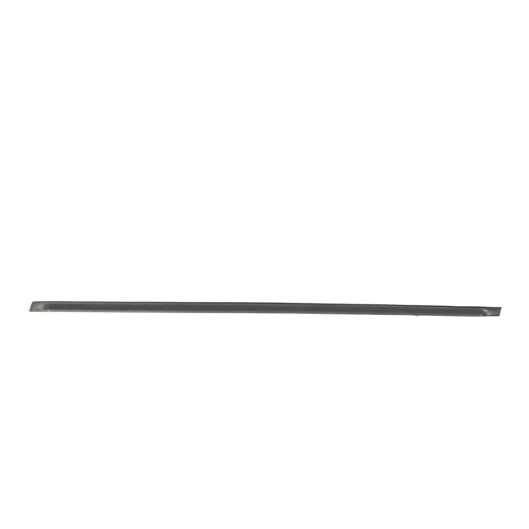 Listwa Drzwi Tylna Lewa Dolna do Mercedes W212 o numerze A2126904762 Mercedes W212 Listwa Drzwi Tylna Lewa Dolna - SKU A2126904762 - Numer Części A2126904762