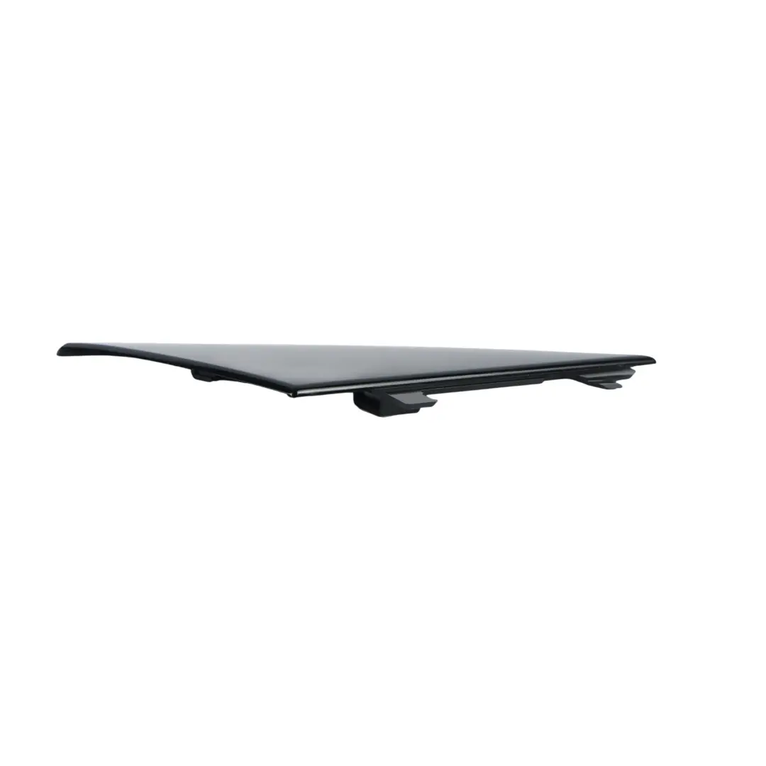 Garniture Triangle Rétroviseur AMG Droite pour Mercedes CLS C218 à propos du numéro de pièce A2187200448 Mercedes CLS C218 Garniture Triangle Rétroviseur AMG Droite - SKU A2187200448 - Numéro de pièce A2187200448