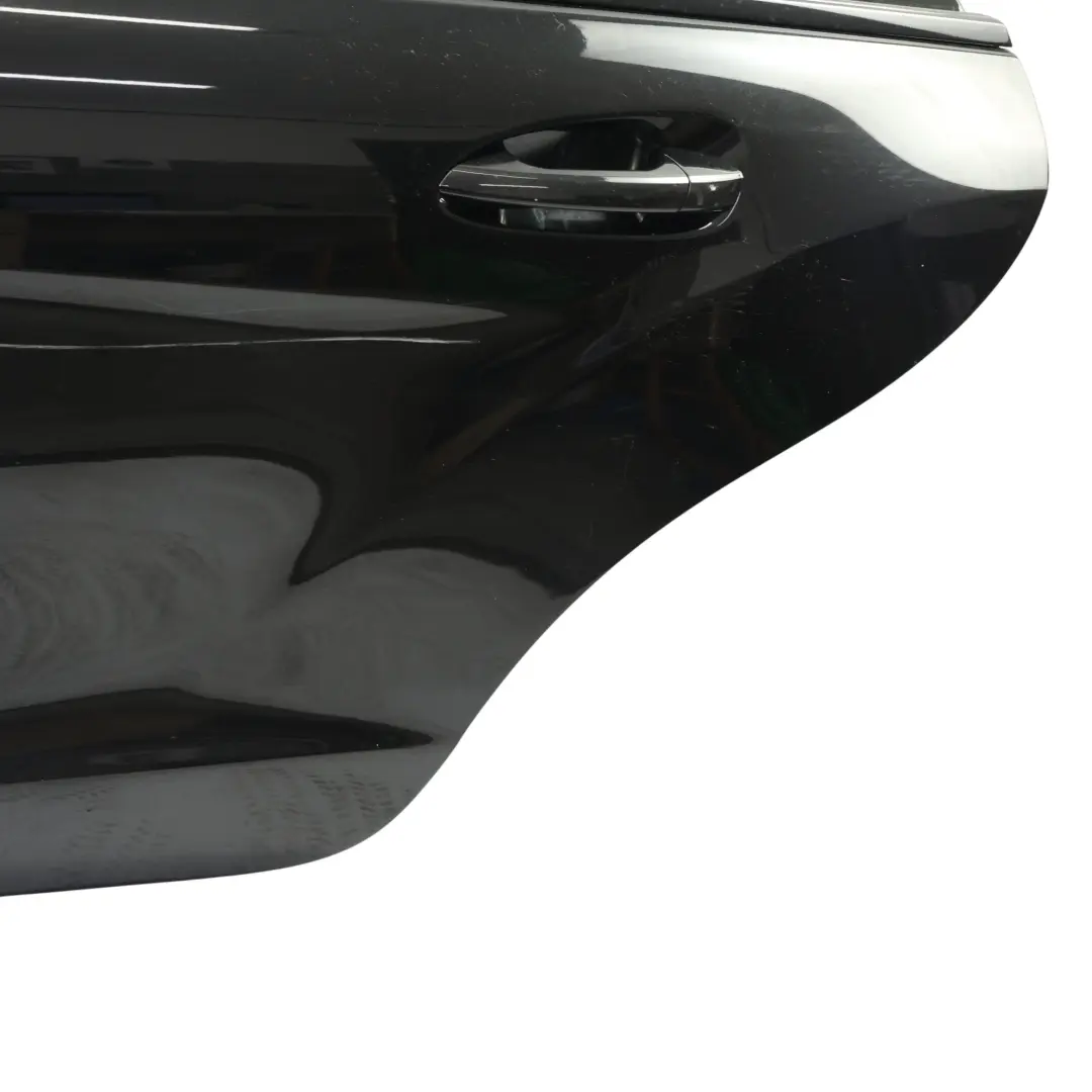Drzwi Tylne Lewe Czarny Obsydian Metalik 197 do Mercedes CLS C218 X218 o numerze A2187301105 Mercedes CLS C218 X218 Drzwi Tylne Lewe Czarny Obsydian Metalik 197 - SKU A2187301105-OB - Numer Części A2187301105