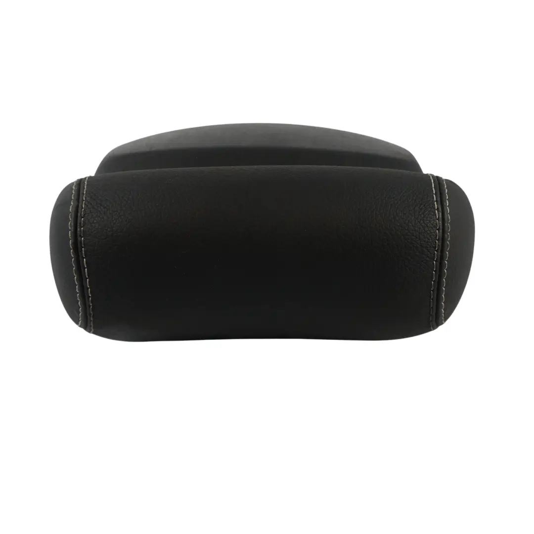 W218 Zagłówek Fotel Prawy Przód Skóra do Mercedes CLS o numerze A2189701550 Mercedes CLS W218 Zagłówek Fotel Prawy Przód Skóra - SKU A2189701550 - Numer Części A2189701550