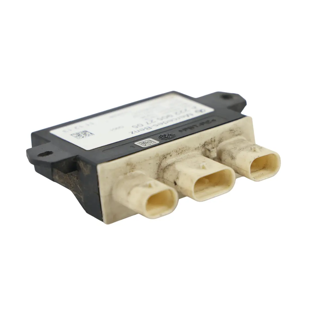 Unidad Interruptor Trasero Portón Maletero para Mercedes W205 con número de pieza A2229052705 Mercedes W205 Unidad Interruptor Trasero Portón Maletero - SKU A2229052705 - Número de pieza A2229052705