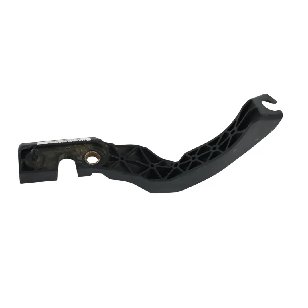 Supporto Staffa Cablaggio Sensore Posteriore Destro per Mercedes C117 con numero di parte A2465460843 Mercedes C117 Supporto Staffa Cablaggio Sensore Posteriore Destro - SKU A2465460843 - Numero di parte A2465460843