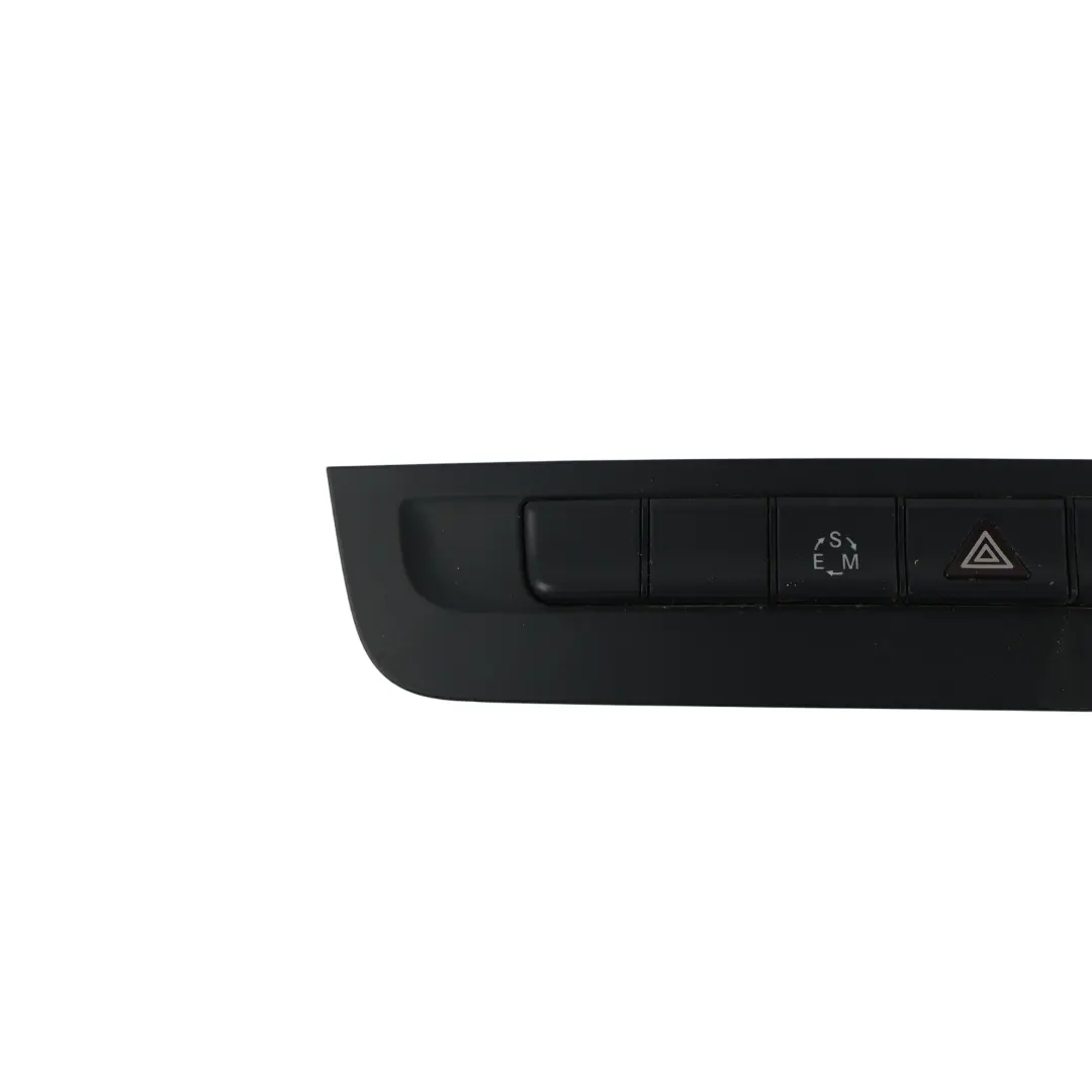 Mercedes C117 Przełącznik Świateł Awaryjnych Panel Sterowania - SKU A2469053302 - Numer Części A2469053302
