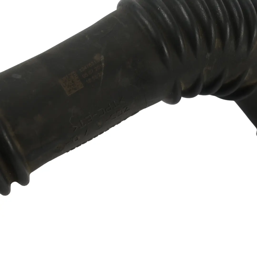 Ladeluftkühler Schlauch Leitung M260 Benzin Motor für Mercedes W177 mit Teilenummer A2475200201 Mercedes W177 Ladeluftkühler Schlauch Leitung M260 Benzin Motor - SKU A2475200201 - Teilenummer A2475200201