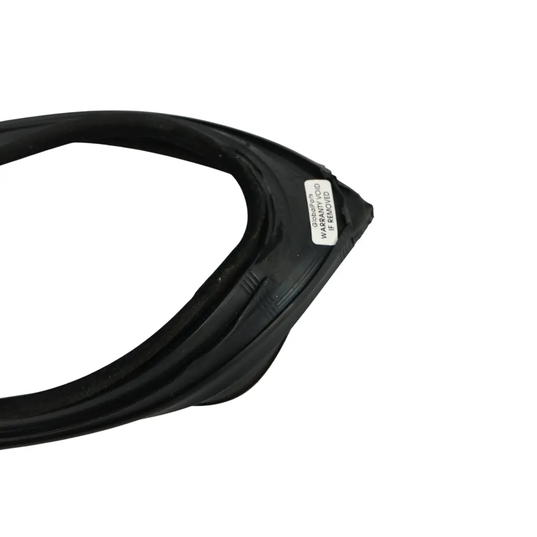 Mercedes W251 Rail Guide Vitre Porte Arrière Gauche - SKU A2517350125 - Numéro de pièce A2517350125