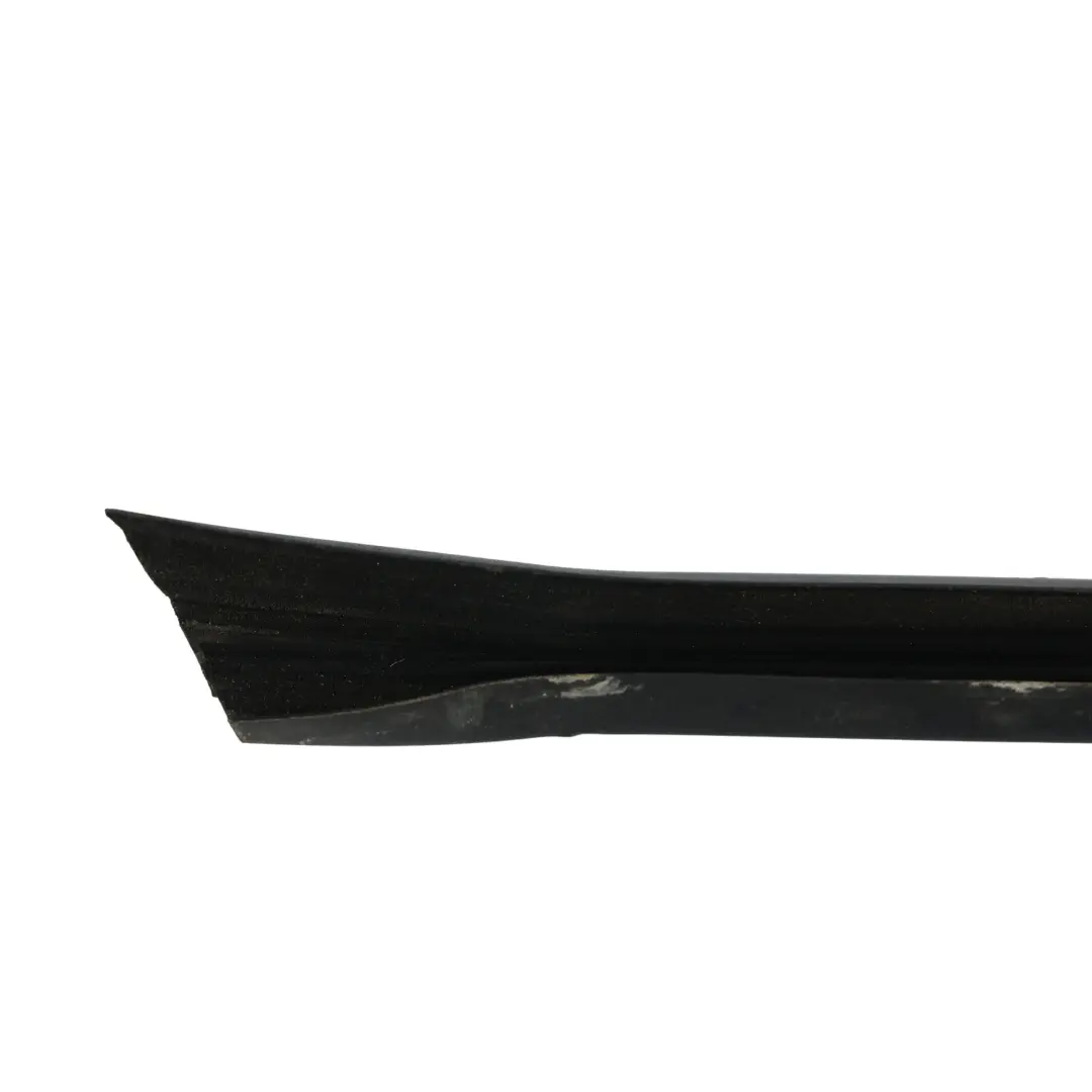 Mercedes W251 Joint Étanchéité Vitre Porte Arrière Droit - SKU A2517350225 - Numéro de pièce A2517350225