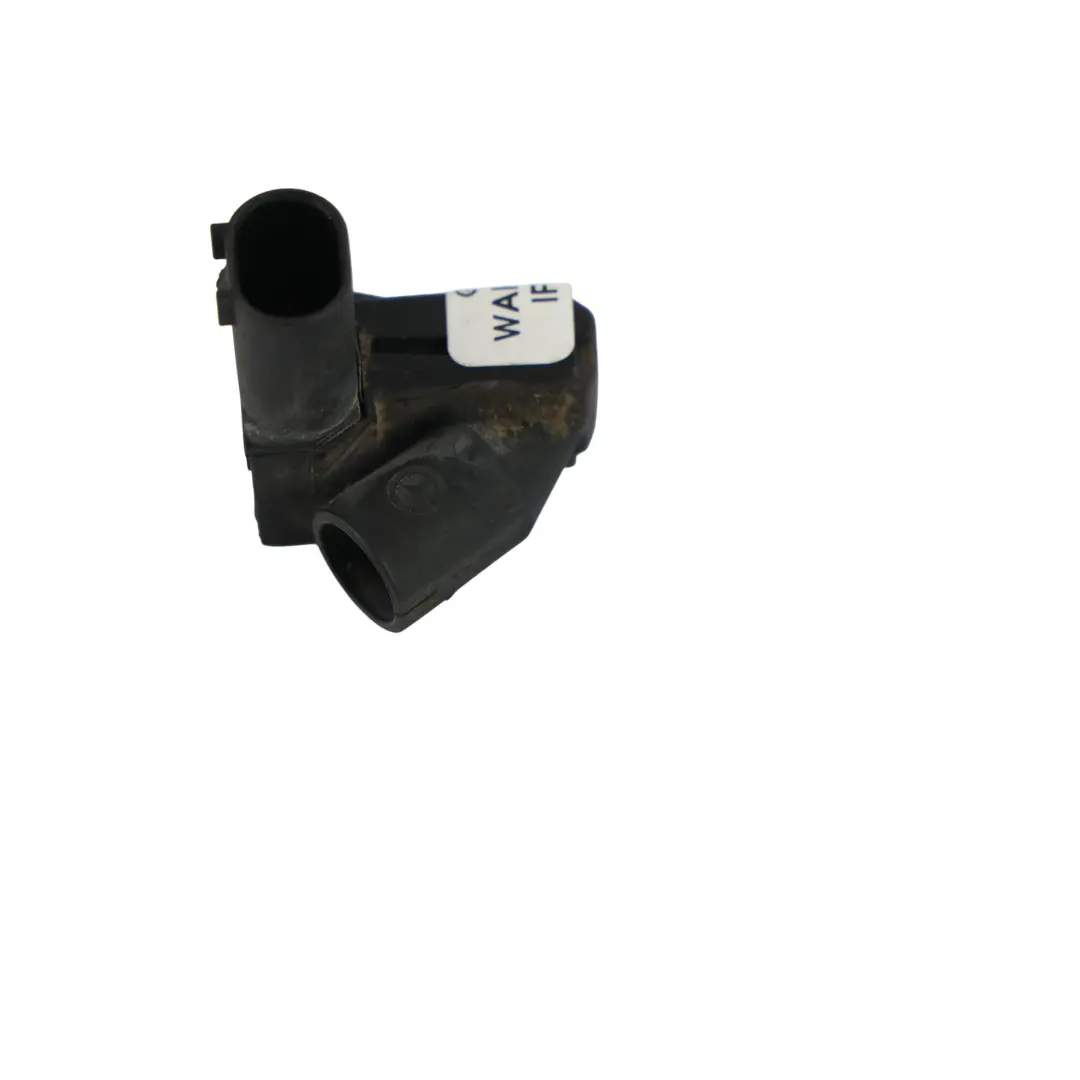 Gicleur Lave-Glace Pare-Brise Avant Droit pour Mercedes W251 à propos du numéro de pièce A2518600247 Mercedes W251 Gicleur Lave-Glace Pare-Brise Avant Droit - SKU A2518600247 - Numéro de pièce A2518600247