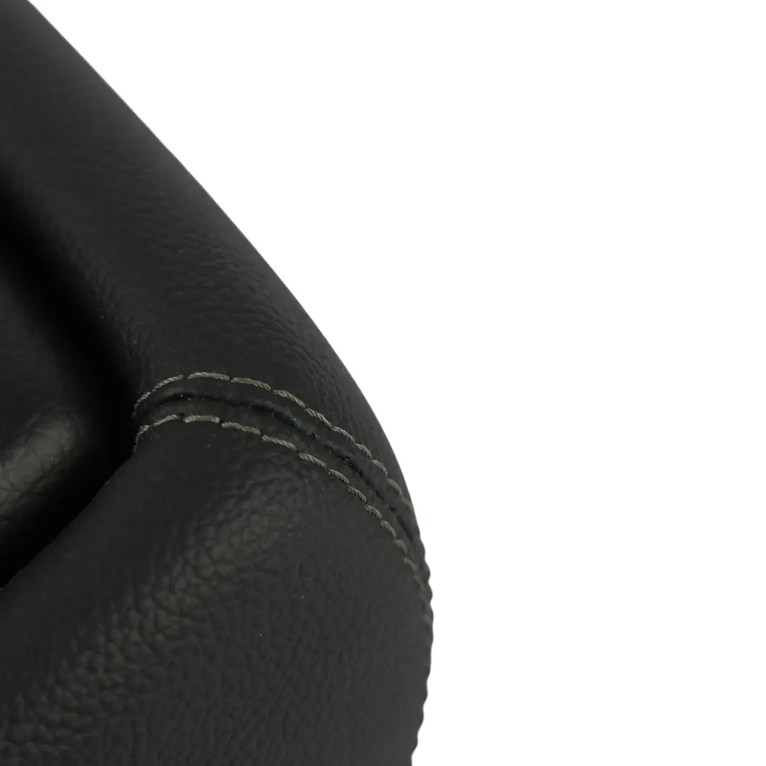 Kopfstütze Vorne Hinten Schwarz Leder für Mercedes W164 W251 mit Teilenummer A2519704450 Mercedes W164 W251 Kopfstütze Vorne Hinten Schwarz Leder - SKU A2519704450 - Teilenummer A2519704450