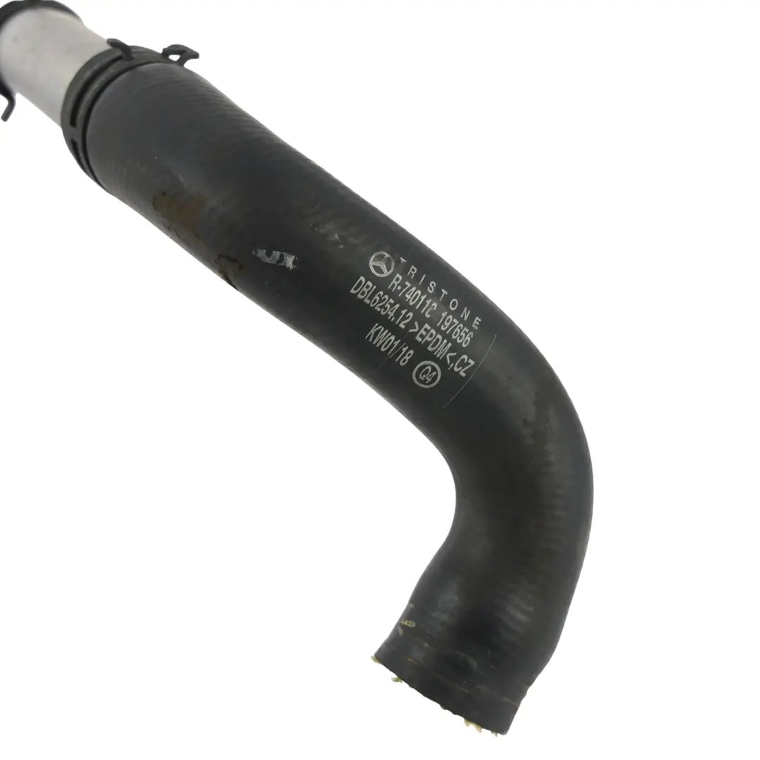 Kühlmittelschlauch Wasserrohr M270 für Mercedes C117 W176 W246 mit Teilenummer A2702032902 Mercedes C117 W176 W246 Kühlmittelschlauch Wasserrohr M270 - SKU A2702032902-3 - Teilenummer A2702032902
