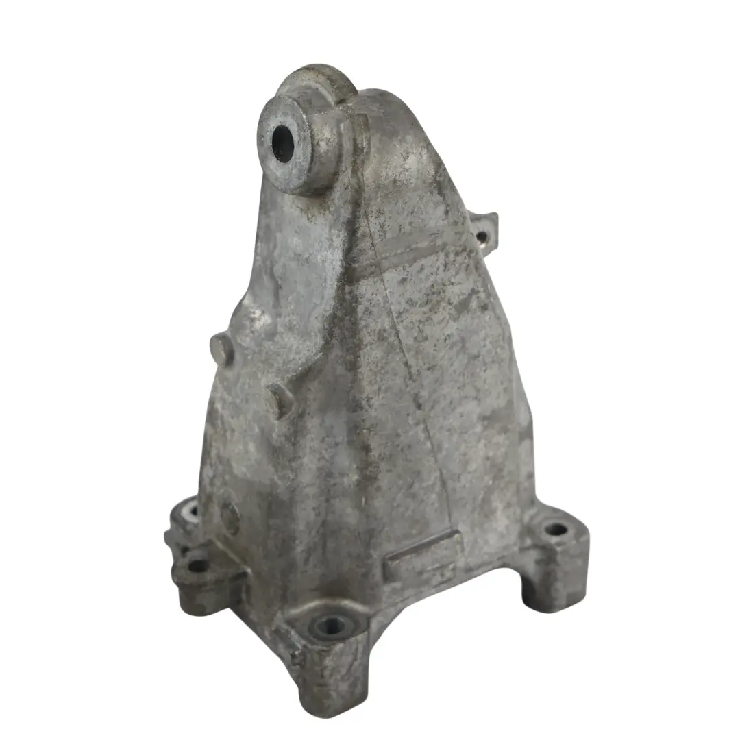 Mercedes W204 Support Moteur Fixation Porte Gauche - SKU A2742230104 - Numéro de pièce A2742230104