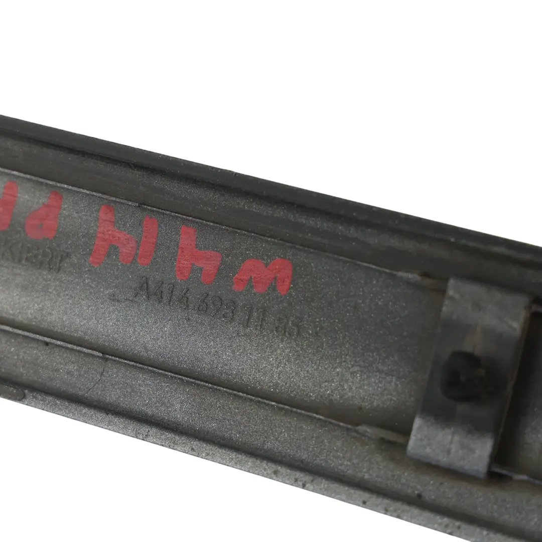 W414 Listwa Ozdobna Drzwi Przednich Lewa do Mercedes Vaneo o numerze A4146981185 Mercedes Vaneo W414 Listwa Ozdobna Drzwi Przednich Lewa - SKU A4146981185-BRS - Numer Części A4146981185