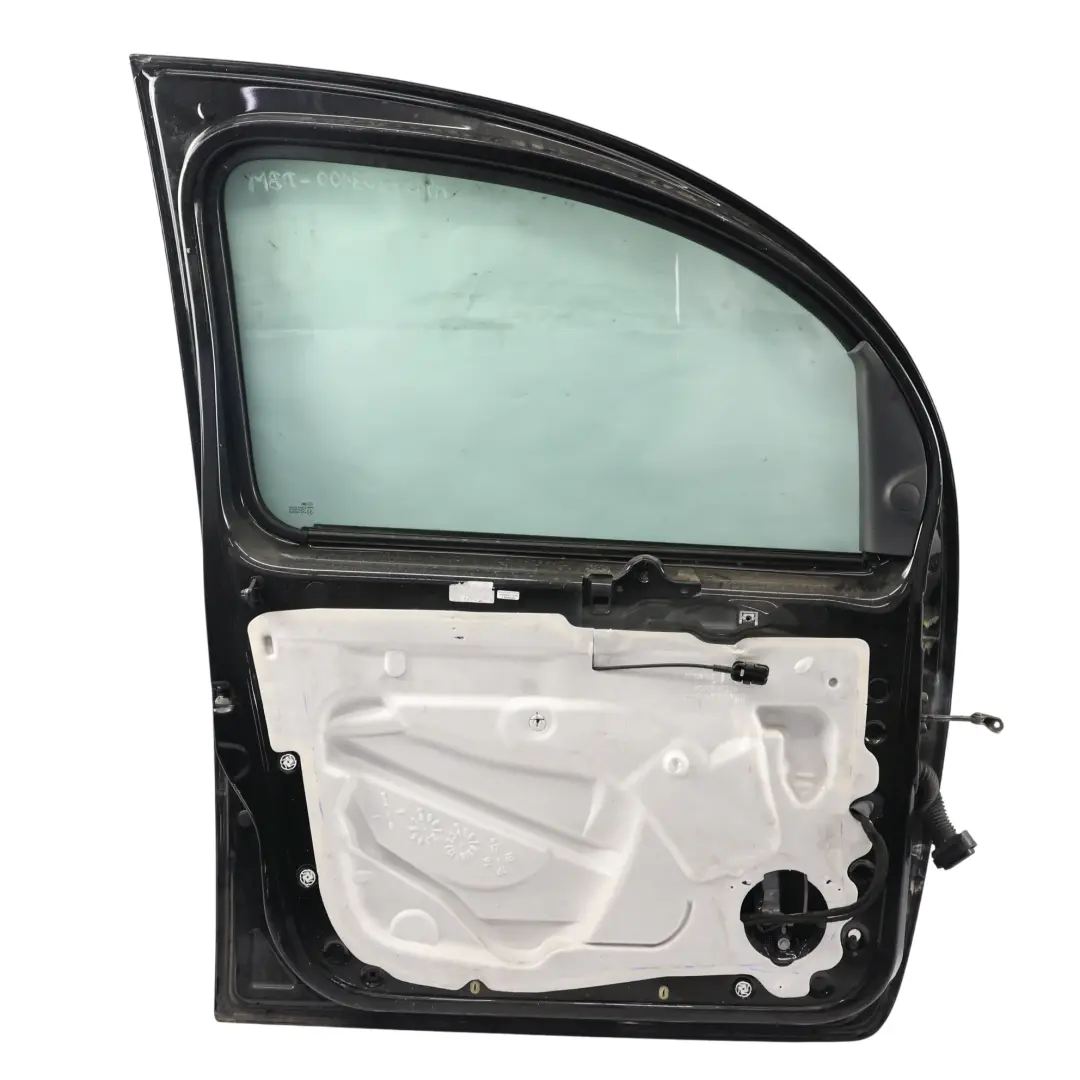 Tür Vorne Links Blech Dravit Schwarz Metallic 398 für Mercedes W415 mit Teilenummer A4157203100 Mercedes W415 Tür Vorne Links Blech Dravit Schwarz Metallic 398 - SKU A4157203100-DBM - Teilenummer A4157203100