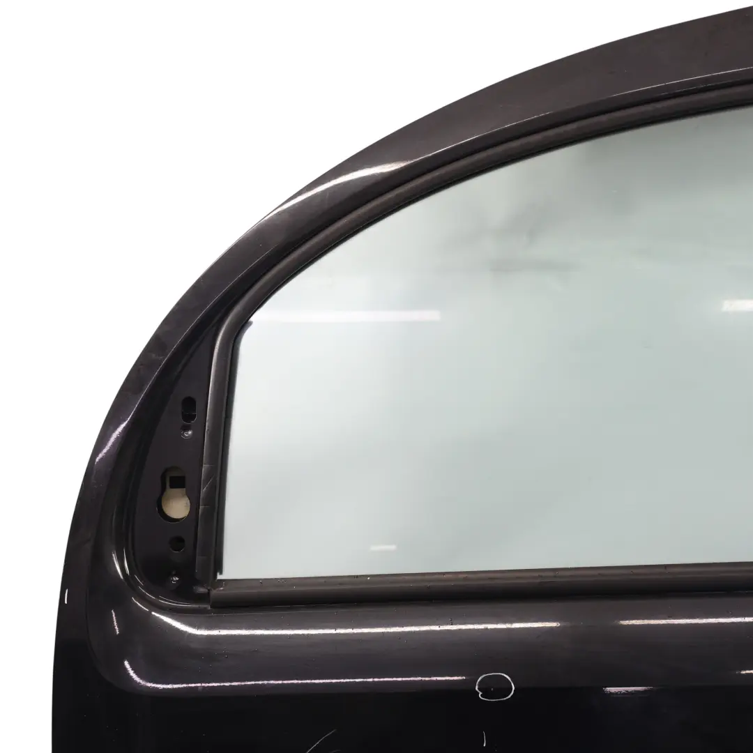 Tür Vorne Links Blech Dravit Schwarz Metallic 398 für Mercedes W415 mit Teilenummer A4157203100 Mercedes W415 Tür Vorne Links Blech Dravit Schwarz Metallic 398 - SKU A4157203100-DBM - Teilenummer A4157203100