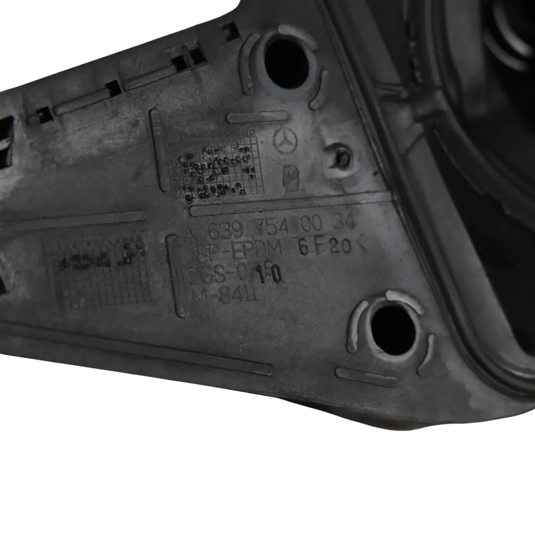  Embellecedor depósito combustible Mercedes W639 Negro Obsidiana 197 A6397540034 - SKU A6397500304-OB - Número de pieza A6397500304