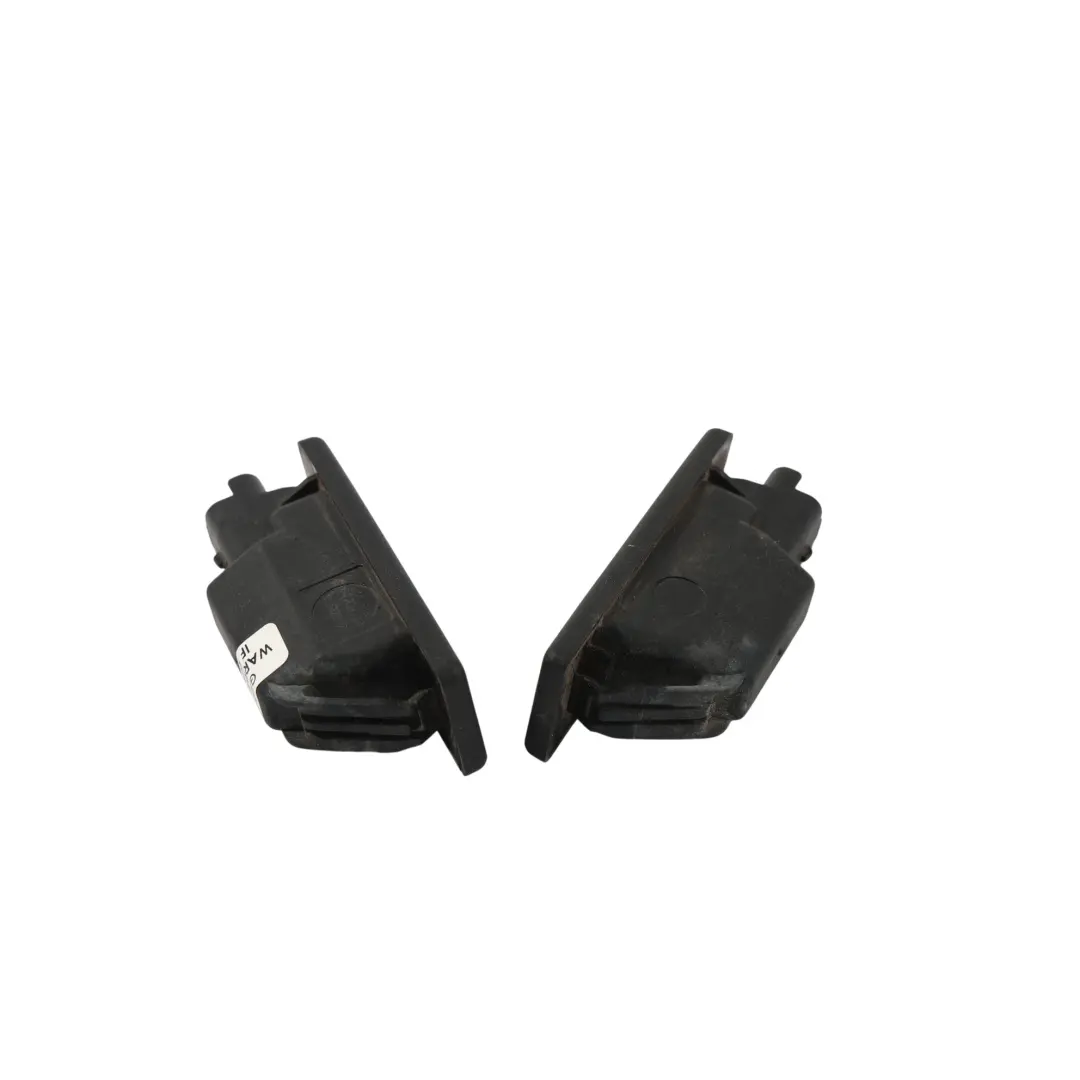 Kennzeichenleuchte für Mercedes Vito W639 Sprinter W906 mit Teilenummer A6398200256 Mercedes Vito W639 Sprinter W906 Kennzeichenleuchte - SKU A6398200256-2 - Teilenummer A6398200256