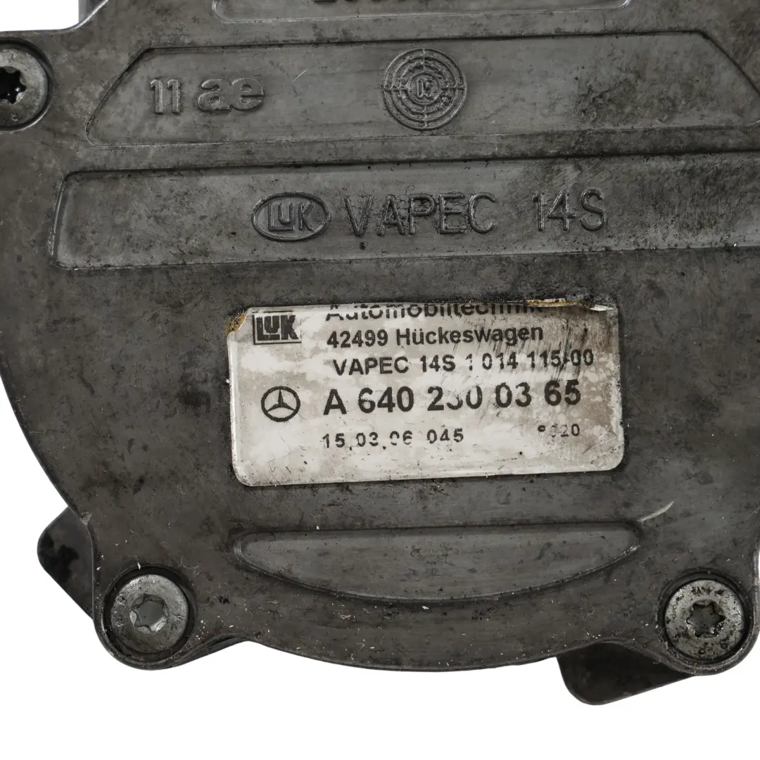 Vacuum Pump A200 CDI 640941 2.0 Diesel to Mercedes W169 W245 with Part number A6402300365 Mercedes W169 W245 Vacuum Pump A200 CDI 640941 2.0 Diesel - SKU A6402300365 - Part number A6402300365