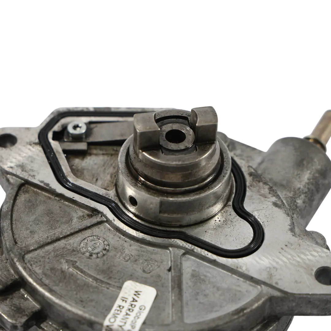 Pompe à Vide A200 CDI 640941 2.0 Diesel pour Mercedes W169 W245 à propos du numéro de pièce A6402300365 Mercedes W169 W245 Pompe à Vide A200 CDI 640941 2.0 Diesel - SKU A6402300365 - Numéro de pièce A6402300365