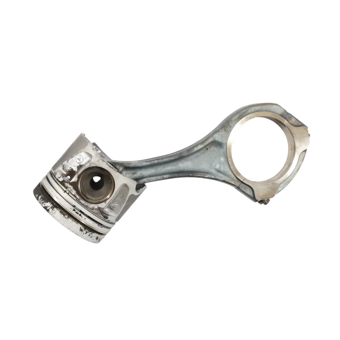 Kolben Links 642853 Diesel 350 CDI BlueEfficiency für Mercedes C218 mit Teilenummer A6420300518 Mercedes C218 Kolben Links 642853 Diesel 350 CDI BlueEfficiency - SKU A6420300518 - Teilenummer A6420300518