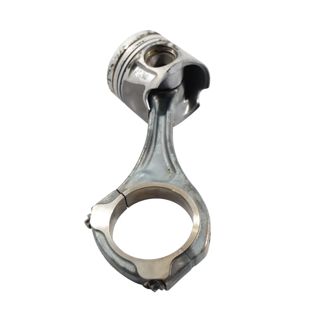 Piston Left N/S 642853 Diesel 350 CDI BlueEfficiency to Mercedes C218 with Part number A6420300518 Mercedes C218 Piston Left N/S 642853 Diesel 350 CDI BlueEfficiency - SKU A6420300518 - Part number A6420300518