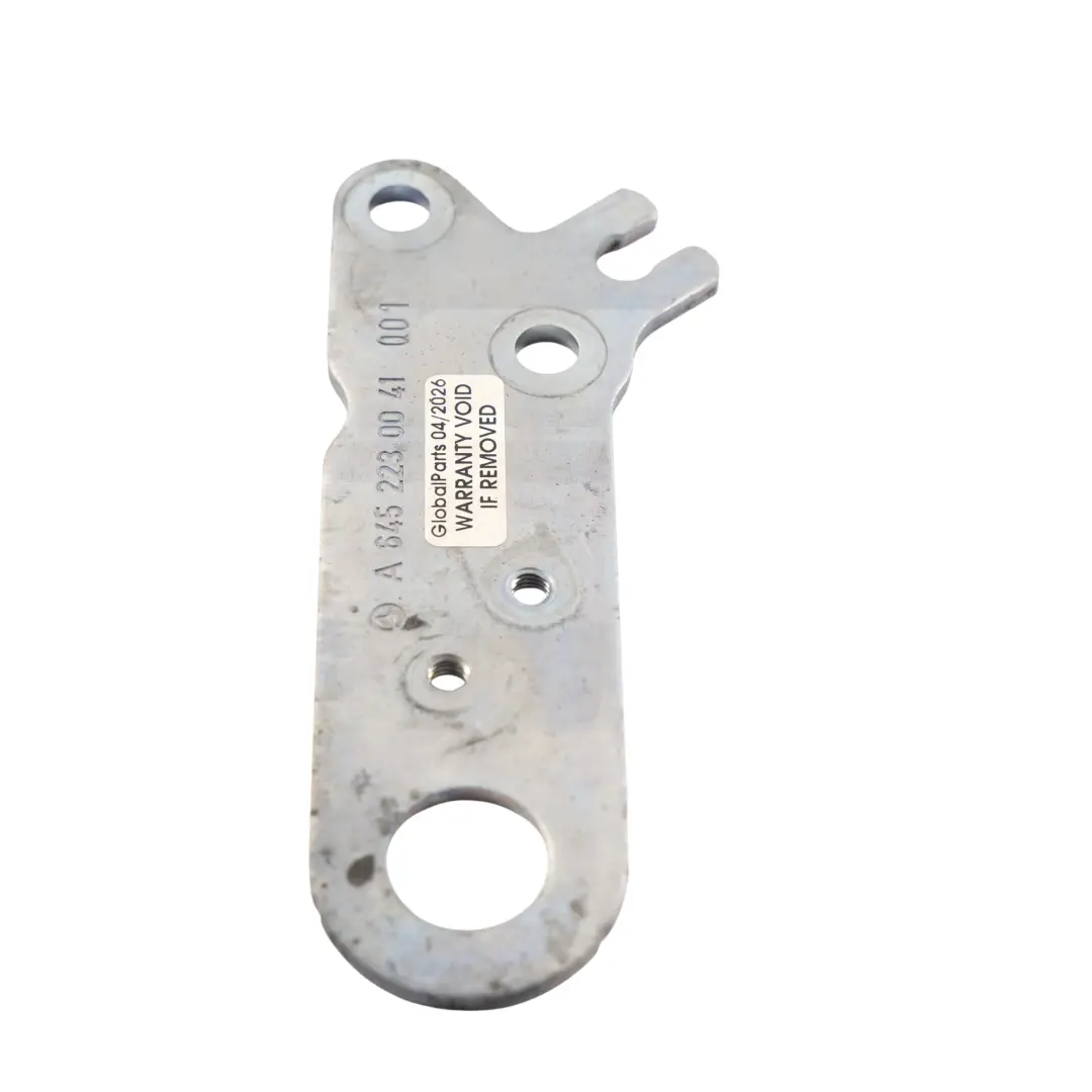 Supporto Motore OM651 Diesel per Mercedes W176 W246 con numero di parte A6452230041 Mercedes W176 W246 Supporto Motore OM651 Diesel - SKU A6452230041 - Numero di parte A6452230041