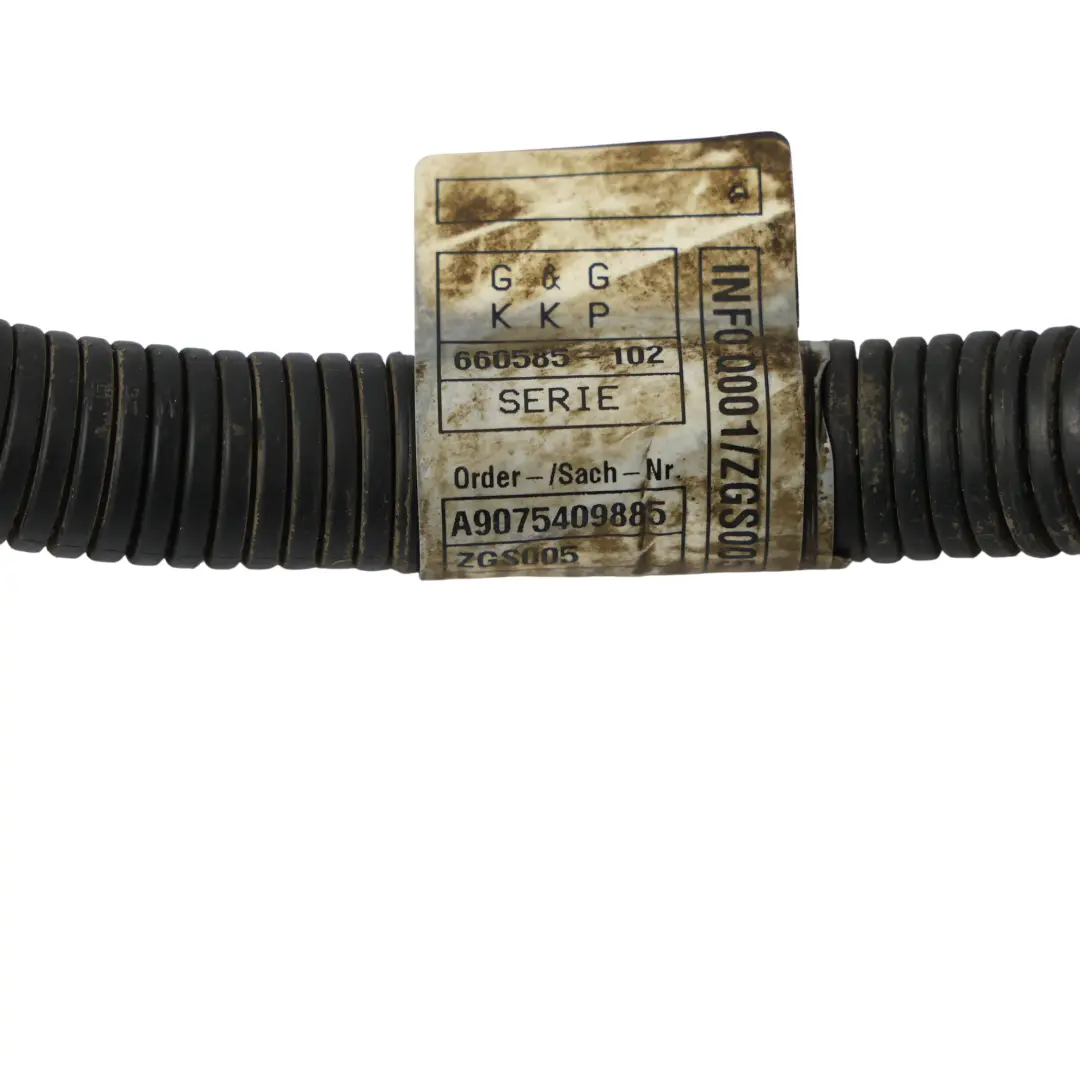 W907 Positive Battery Wiring Harness Cable to Mercedes with Part number A9075409885 Mercedes W907 Positive Battery Wiring Harness Cable - SKU A9075409885 - Part number A9075409885