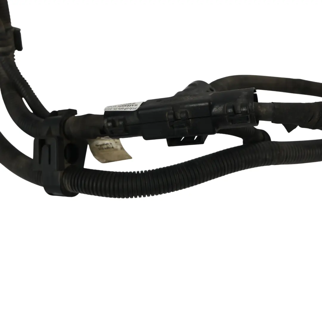 W907 Positive Battery Wiring Harness Cable to Mercedes with Part number A9075409885 Mercedes W907 Positive Battery Wiring Harness Cable - SKU A9075409885 - Part number A9075409885