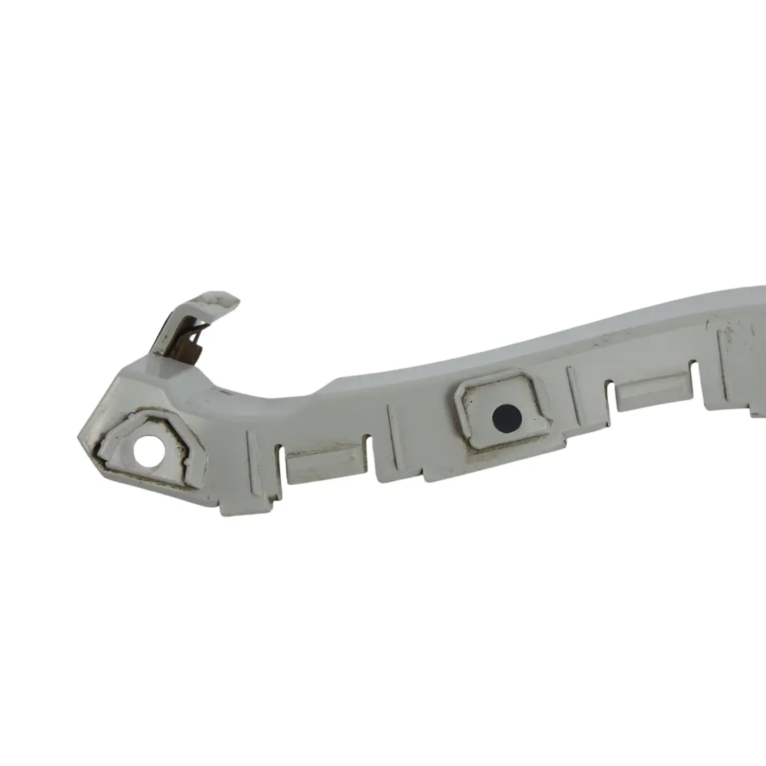Land Rover Evoque L538 Soporte Parachoques Trasero Izquierdo - SKU BJ32-17A882-AC-YWH - Número de pieza BJ32-17A882-AC