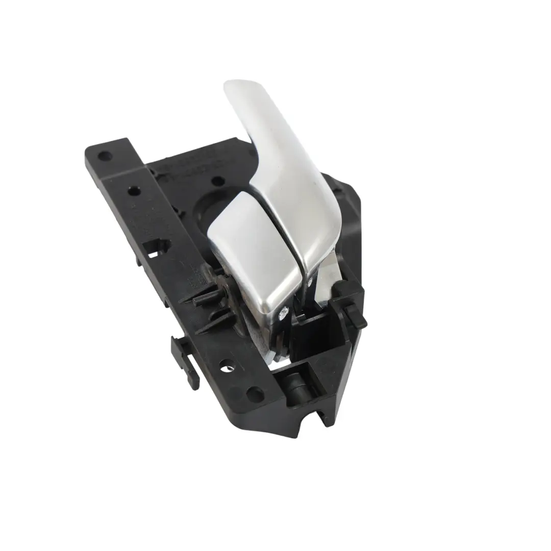 Land Rover Manija Puerta Interior Delantera Izquierda - SKU BJ32-22601-AB - Número de pieza BJ32-22601-AB